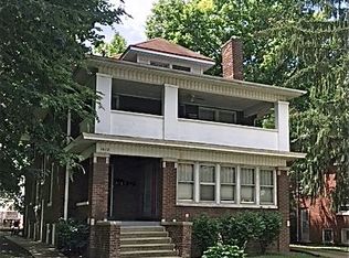 1612 W Barker Ave, Peoria, IL 61606