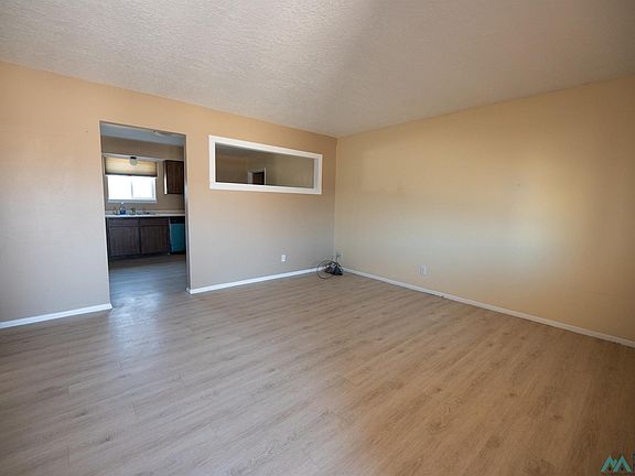 2nd image of 1508 Encino Ave