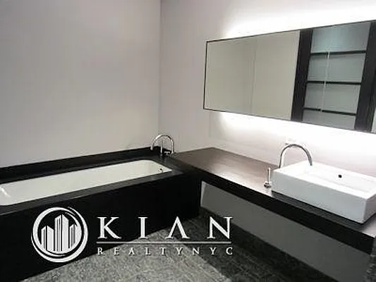 Rented by Oxford Property Group | media 14