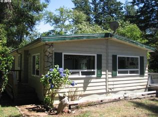 17805 Aqua Vista Ln, Brookings, OR 97415