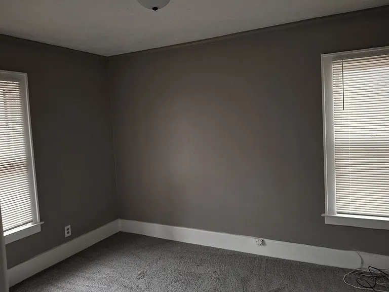 574 W Golden Gate — Photo 11