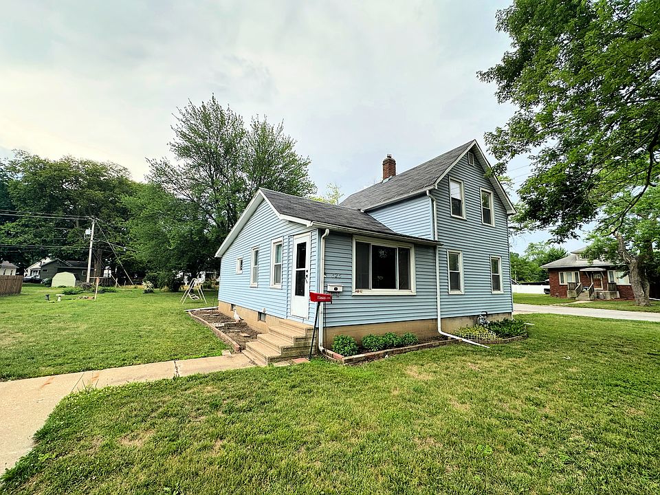 1st image of 325 W Boys St