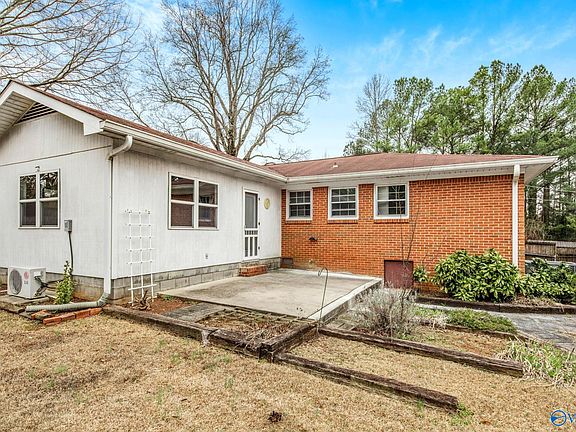 5th image of 1818 Carson Ln NW