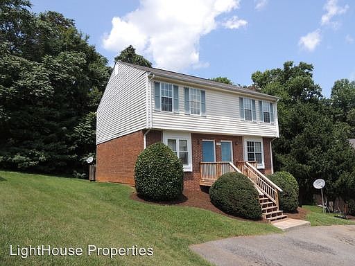 1st image of 129 Water Gate Dr