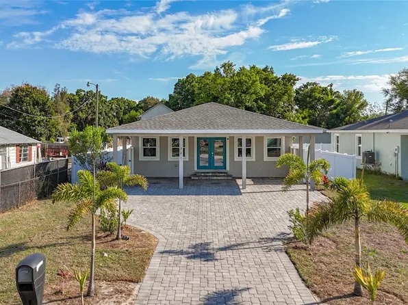 321 21st St W, Palmetto, FL 34221