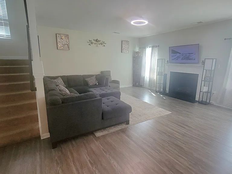 401 Boltons Mill Pkwy — Photo 15