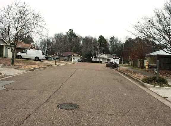 4th image of 206 Mountain Creek Dr