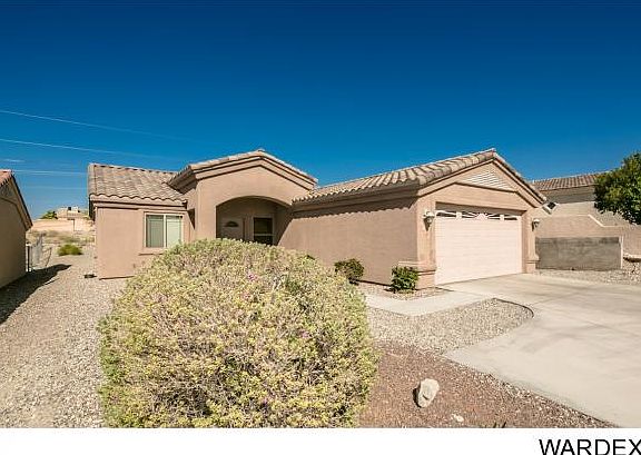 3rd image of 2975 Palisades Dr