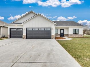 5483 Briskbay St, Maize, KS 67101