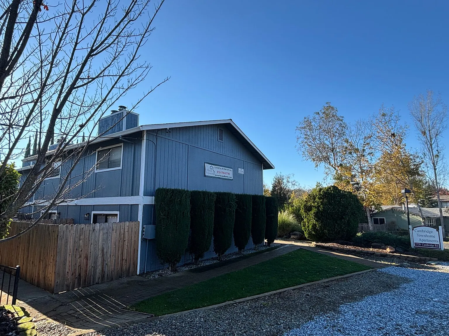 2720 Cambridge Road — Photo 3