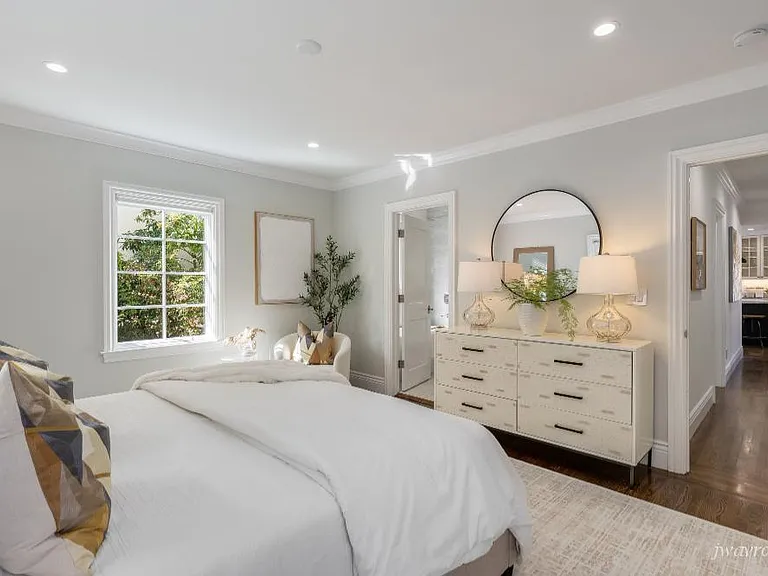 325 Moncada Way — Photo 24