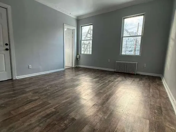 22 Vineyard Ave, Yonkers, NY 10703