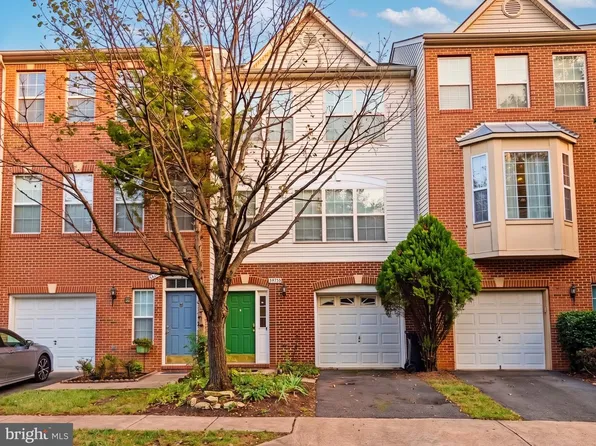 46760 Southern Oaks Ter, Sterling, VA 20164