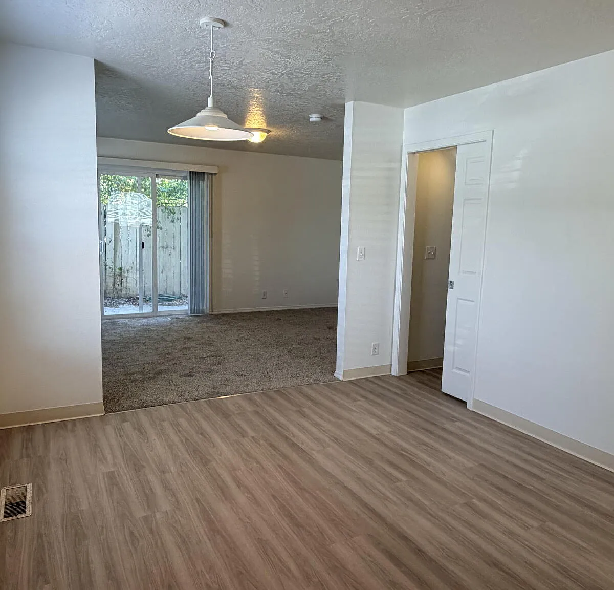 2 bed, 2.0 bath, 1059 sqft, $1,650 — Photo 1