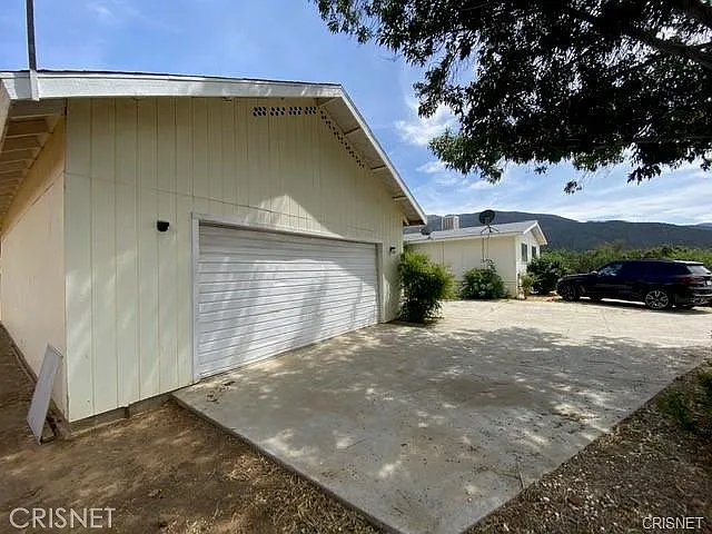 523 Piute St — Photo 37