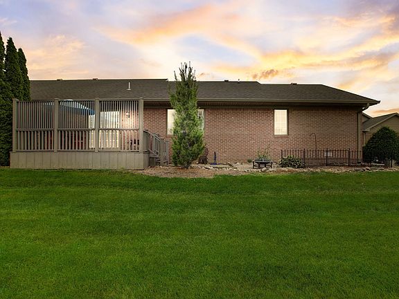 2nd image of 1032 Essex Ct