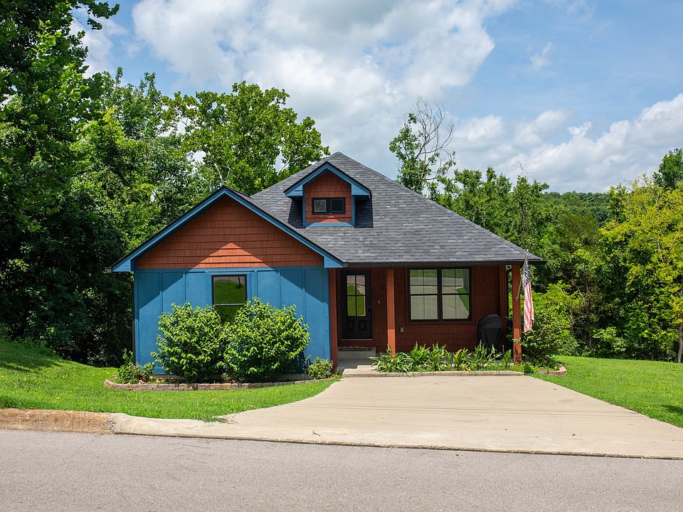 1st image of 420 Fort Hill Dr