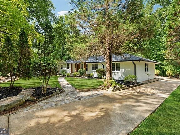 2nd image of 459 Thackeray Pl SW