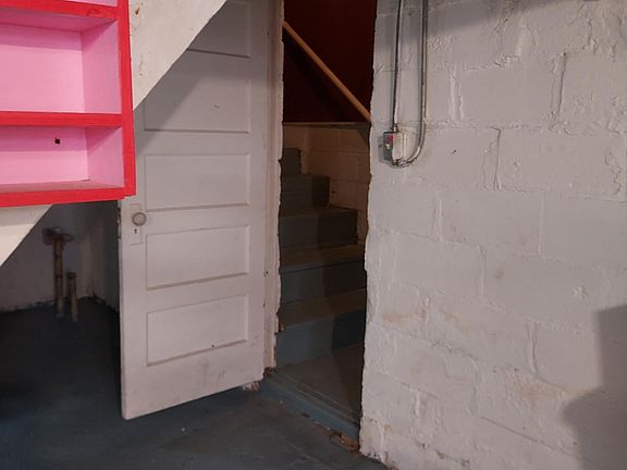 4th image of 2692 Greene St #1