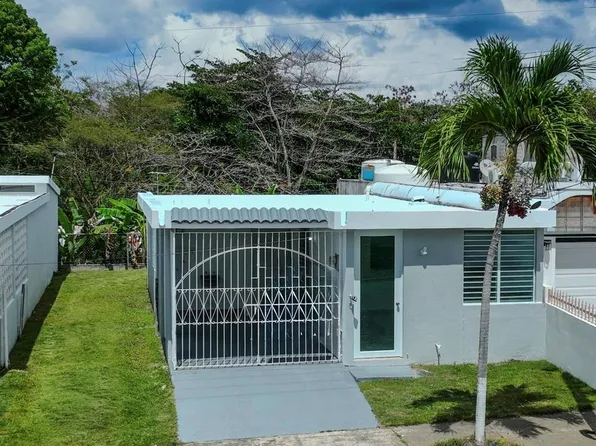 29 CALLE 29, TOA ALTA, PR 00953