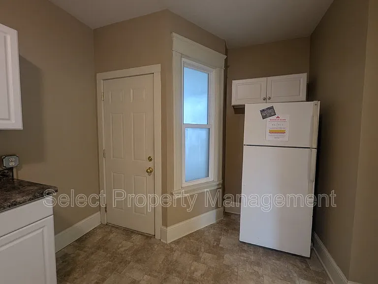 347 W Williams St — Photo 13