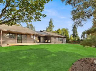 639 Grow Ave NW, Bainbridge Island, WA 98110