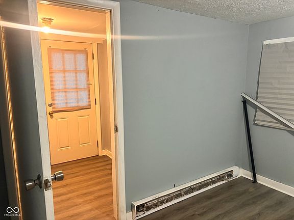 5th image of 4106 Brown St
