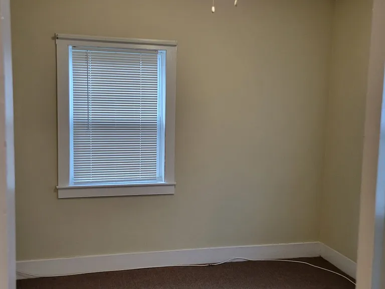 35 Plain St #2 — Photo 15