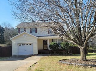 377 E Pheasant Hill Dr, Duncan, SC 29334