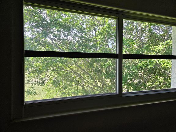5th image of 4015 LYNDHURST I