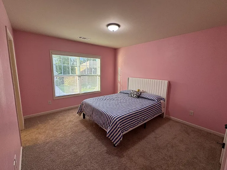 Girl's Bedroom