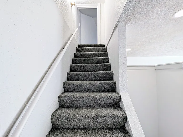822 8th Ave #1 — Photo 9