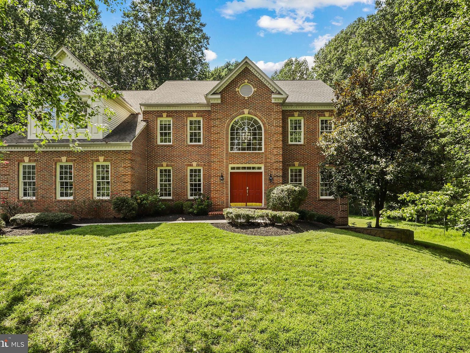 7042 Balmoral Forest Rd, Clifton, VA 20124 Zillow