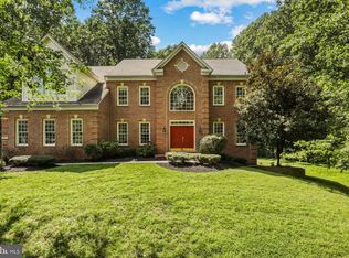 7042 Balmoral Forest Rd, Clifton, VA 20124