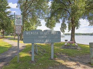 25 Echo Bay Dr, Tonka Bay, MN 55331