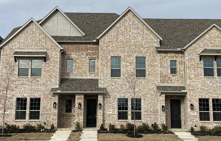 1st image of 1495 Perrin Ln