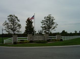 27401 Oakhaven Dr, Greenwood, MO 64034
