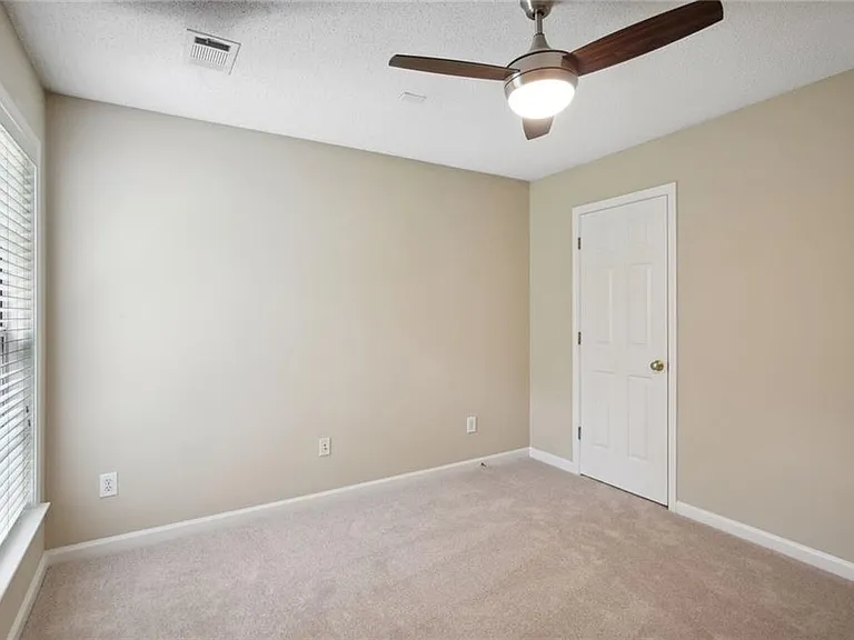 3611 Elkhorn Ct — Photo 18
