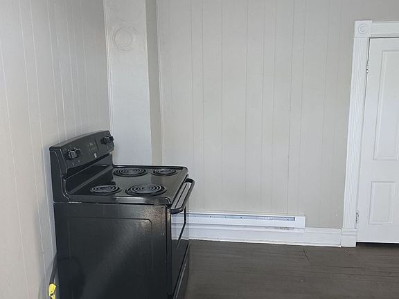 4th image of 315 N Adams St #2