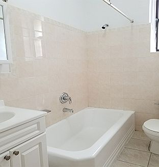 2nd image of 87 Hamilton Pl APT 1M