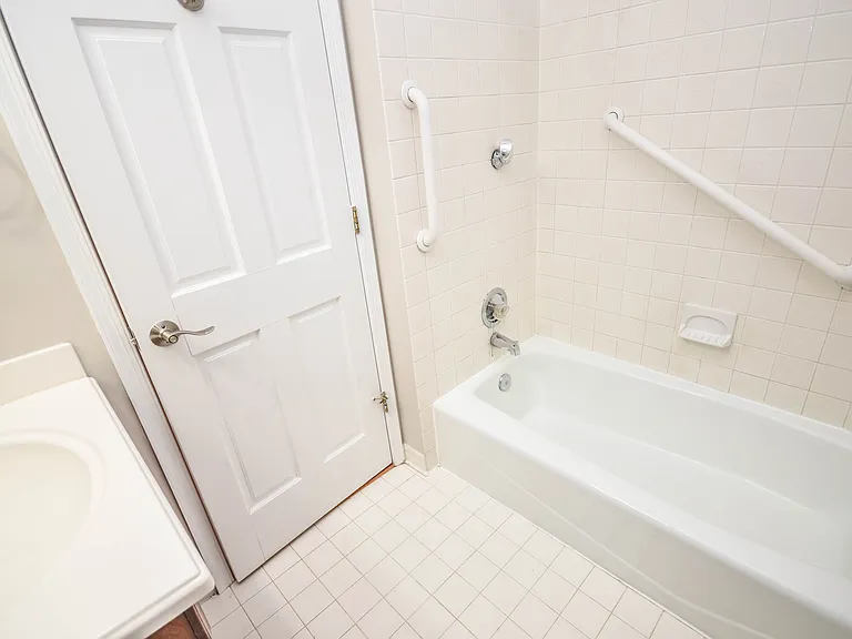 9108 Weant Dr — Photo 22