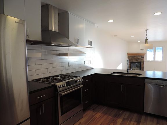 Beautiful Fresh Kitchen in 3 BR, 2BA, Two-Storey Condo