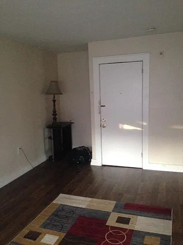 19 W McFarlan St Photo 1