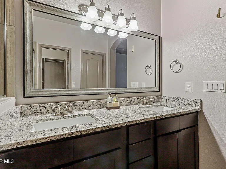 3635 Morgan Bay St — Photo 13