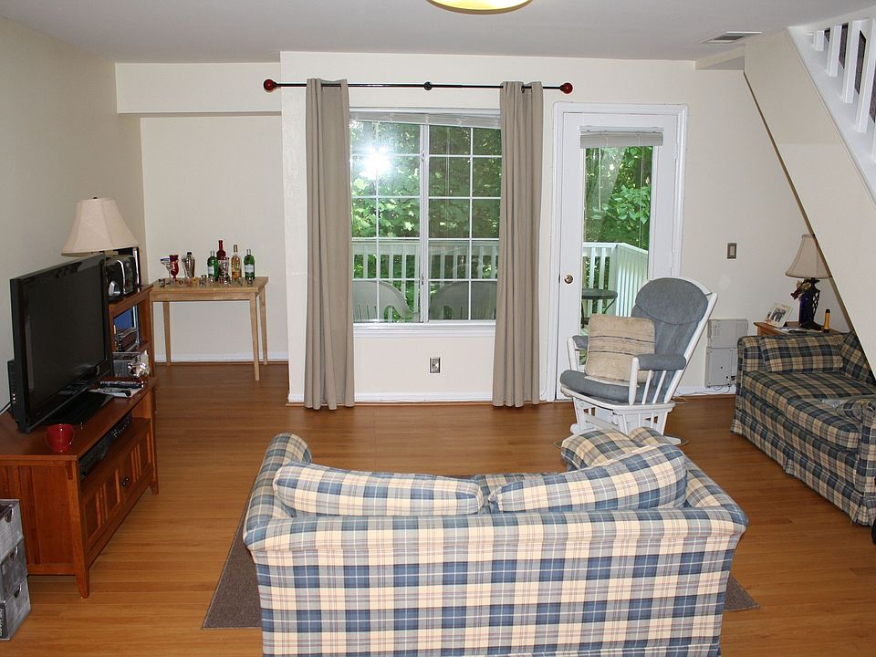 Living Room with hardwood floors