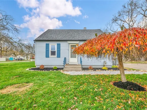 784 Sheffield Rd, Sheffield Lake, OH 44054