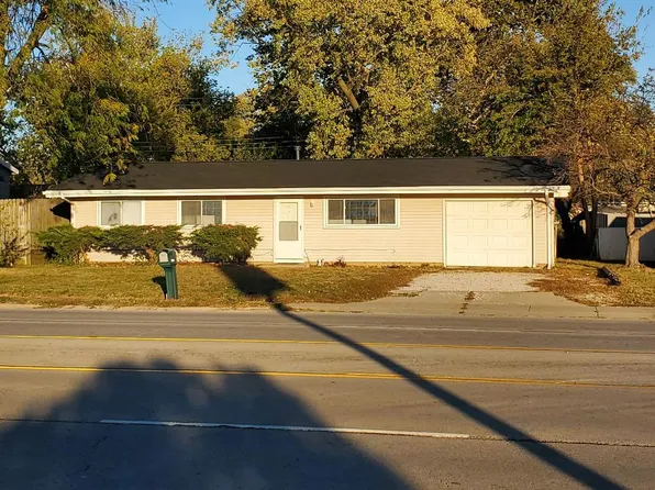 1504 N Mattis Ave, Champaign, IL 61821