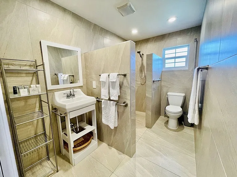 1292 SE Madison Ave — Photo 23