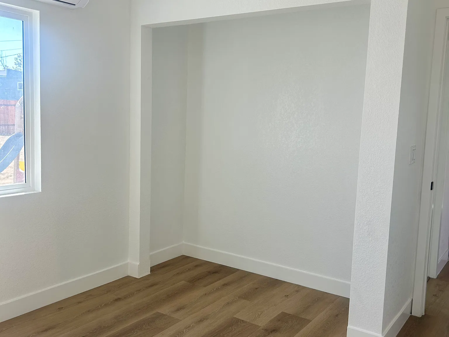 2 bed, 630 sqft, $2,500 — Photo 4