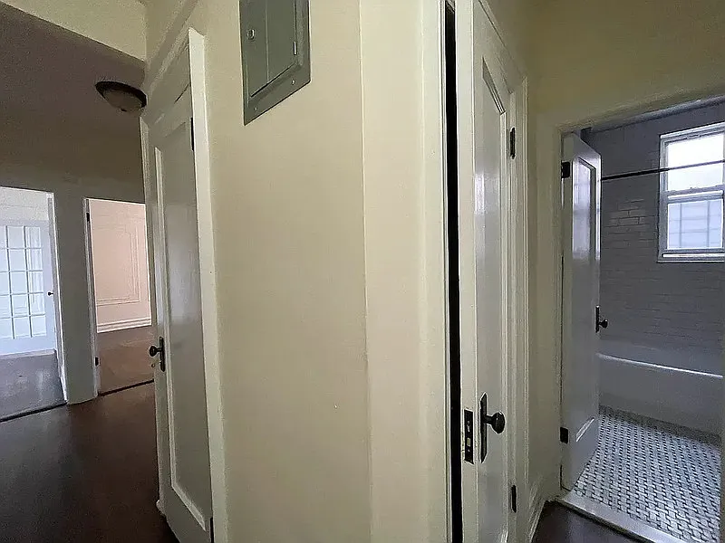 2 bed, 1.0 bath, $1,770 — Photo 4
